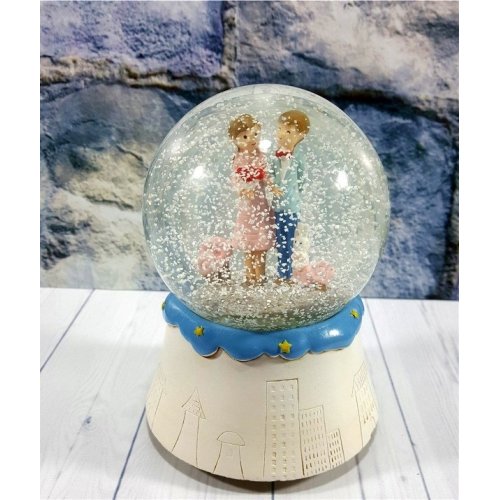 Wholesale Large Wind Up Snow Globe