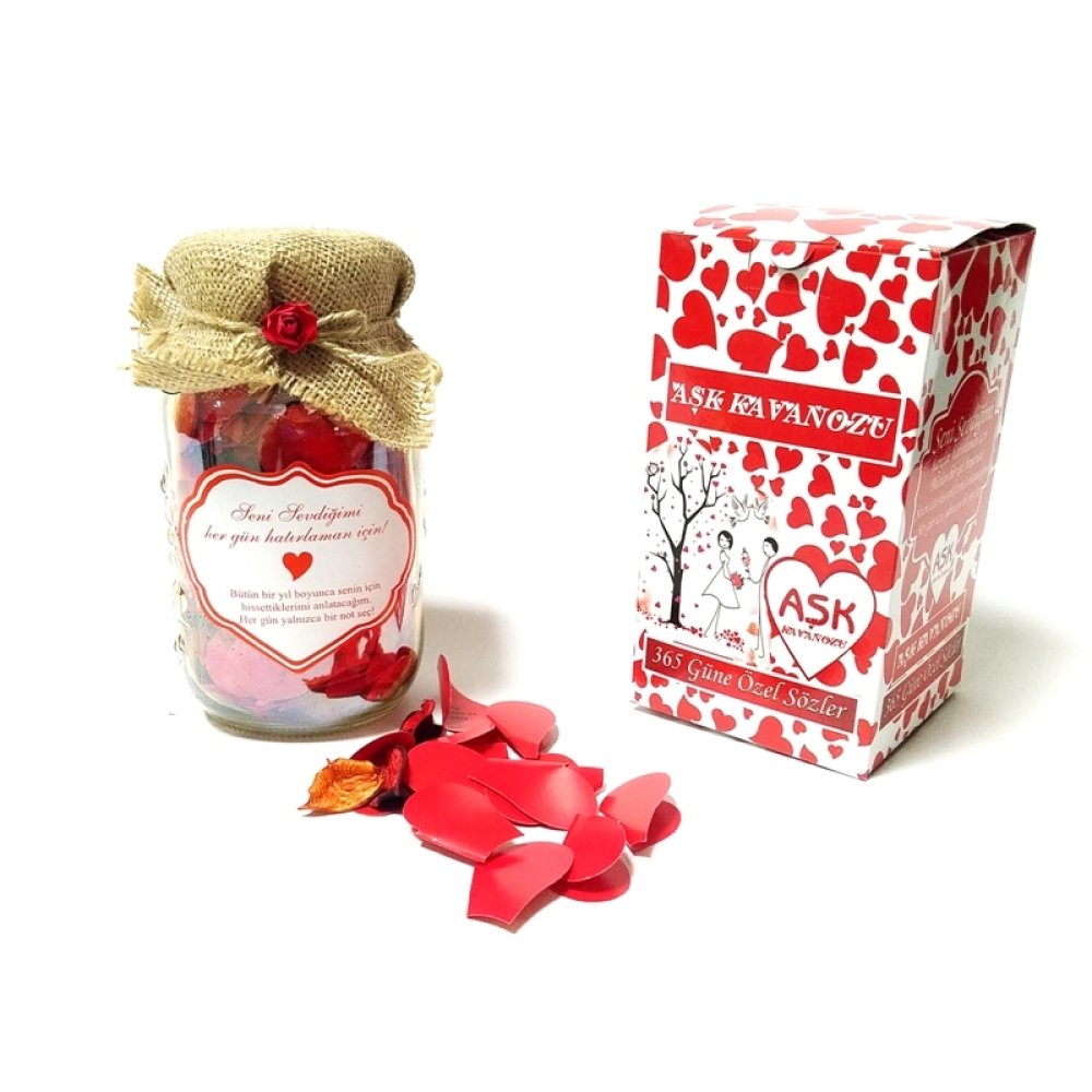 Wholesale Straw Decorated Love Jar
