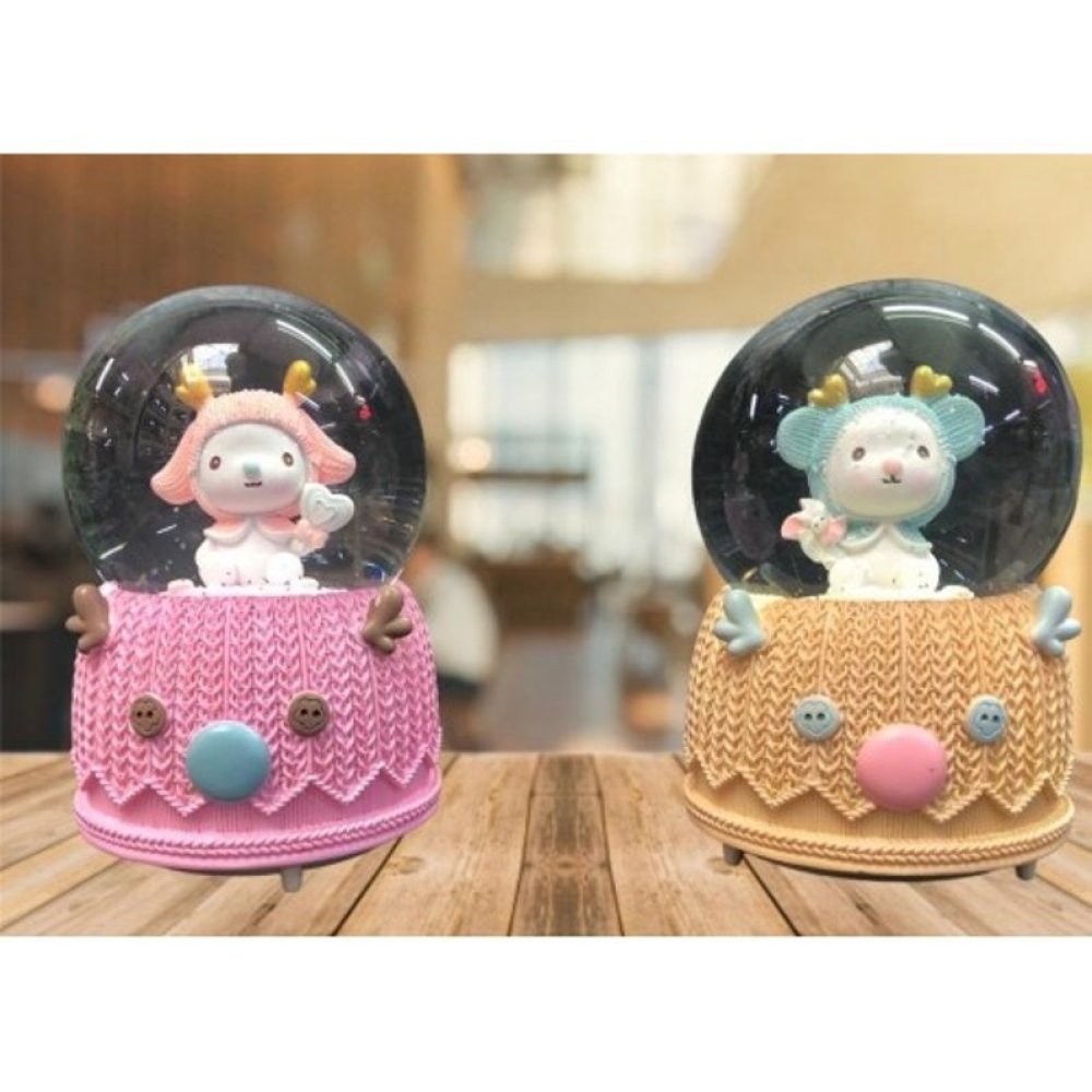 Wholesale Cute Cat Spray Big Snow Globe